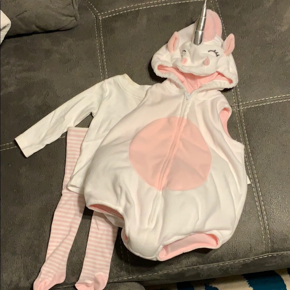 Carter’s unicorn costume 12 months